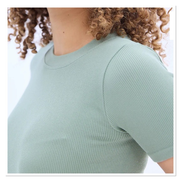 AEROPOSTALE Seamless Sage Green Baby Tee 🆕🏷️ - Picture 3 of 8
